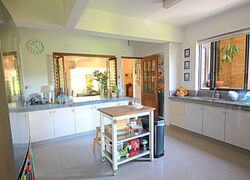 Garden Apartment (D10), Apartment #568852201